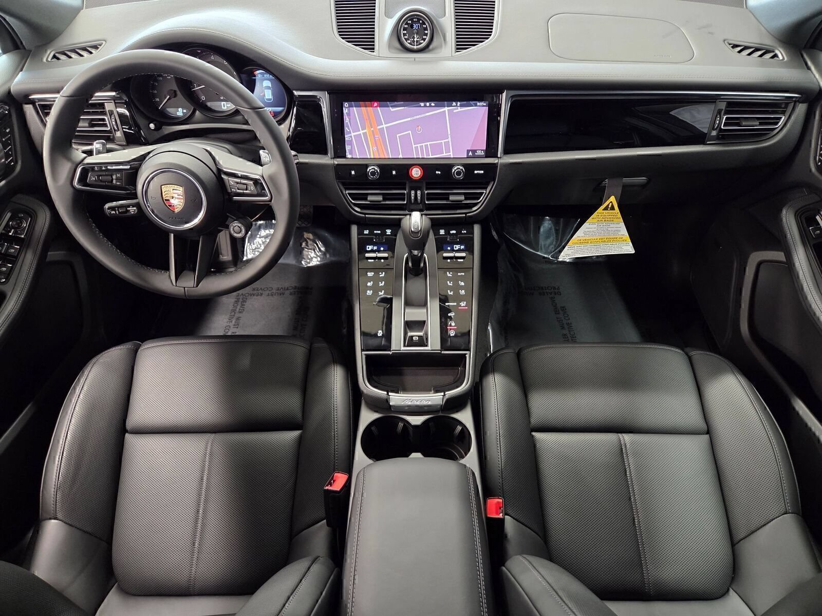 Certified 2026 Porsche Macan AWD/4WD image 13