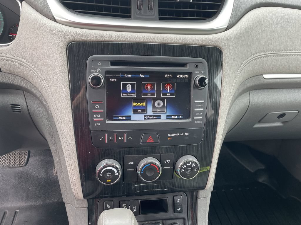 Used 2017 Chevrolet Traverse LT AWD/4WD image 12