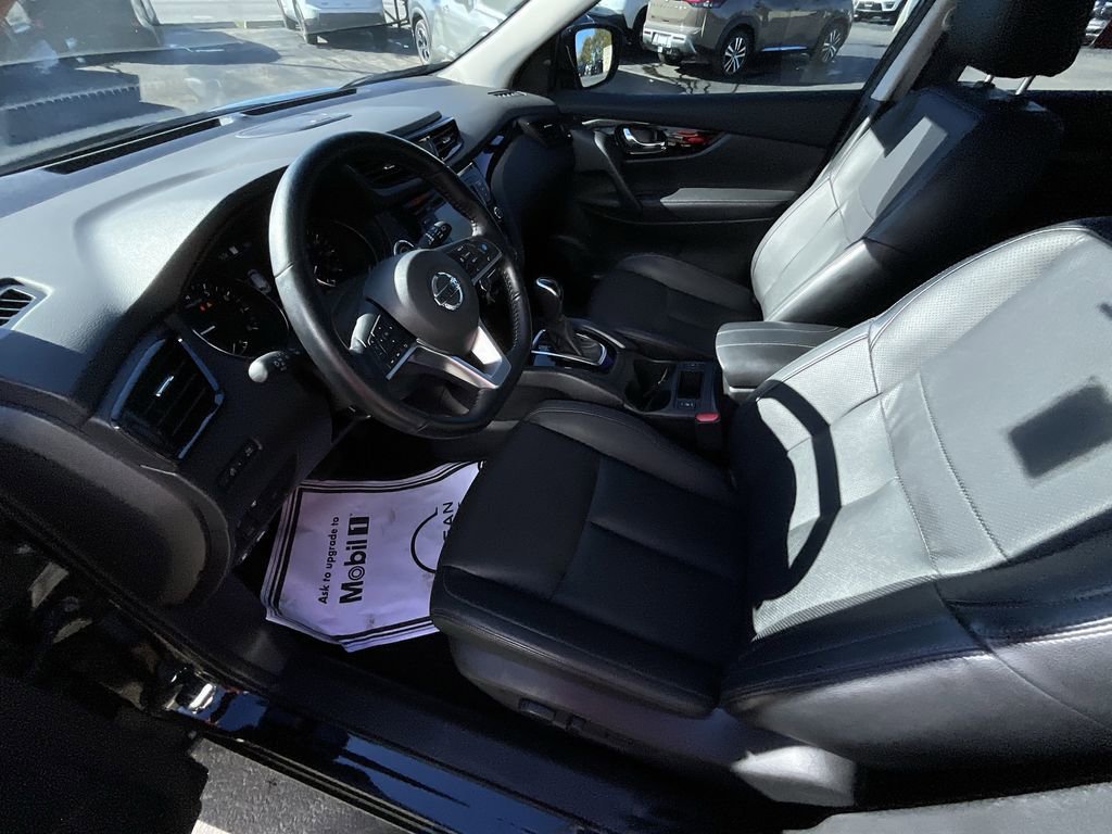 Certified 2022 Nissan Rogue Sport SL w/ Premium Package image 31