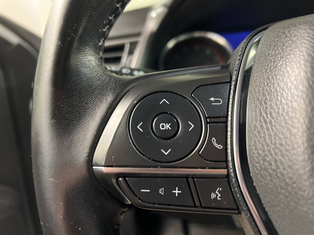 Used 2019 Toyota Camry XSE image 17