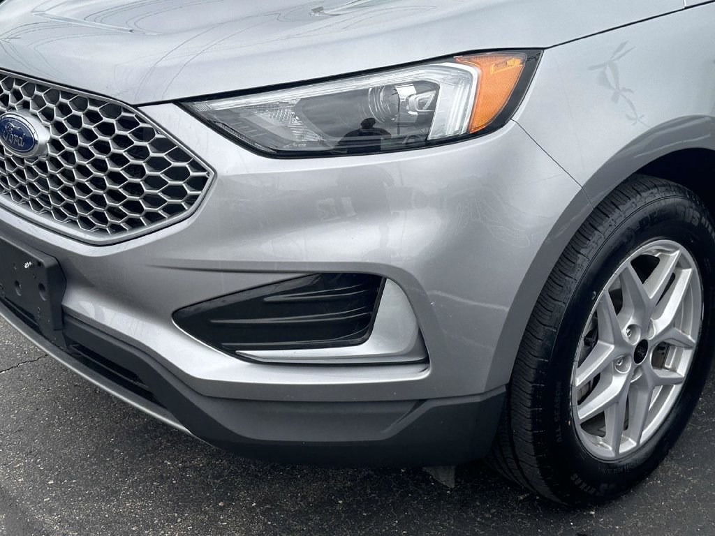 Used 2024 Ford Edge SEL AWD/4WD image 8