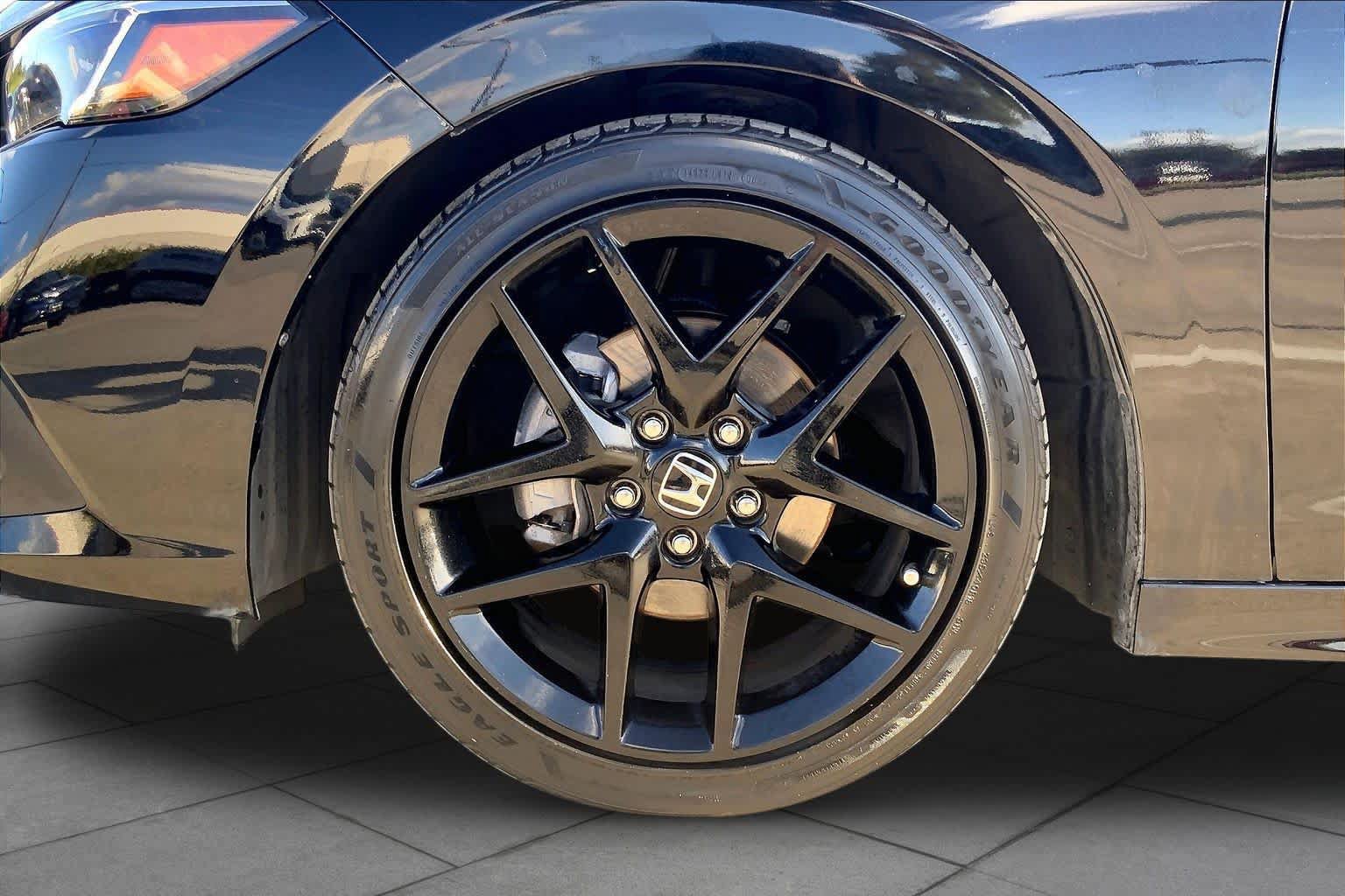 Used 2024 Honda Civic Sport image 10