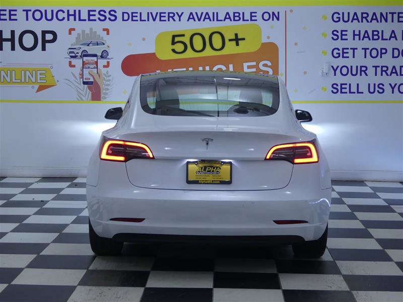 Used 2019 Tesla Model 3 Standard Range Plus image 4