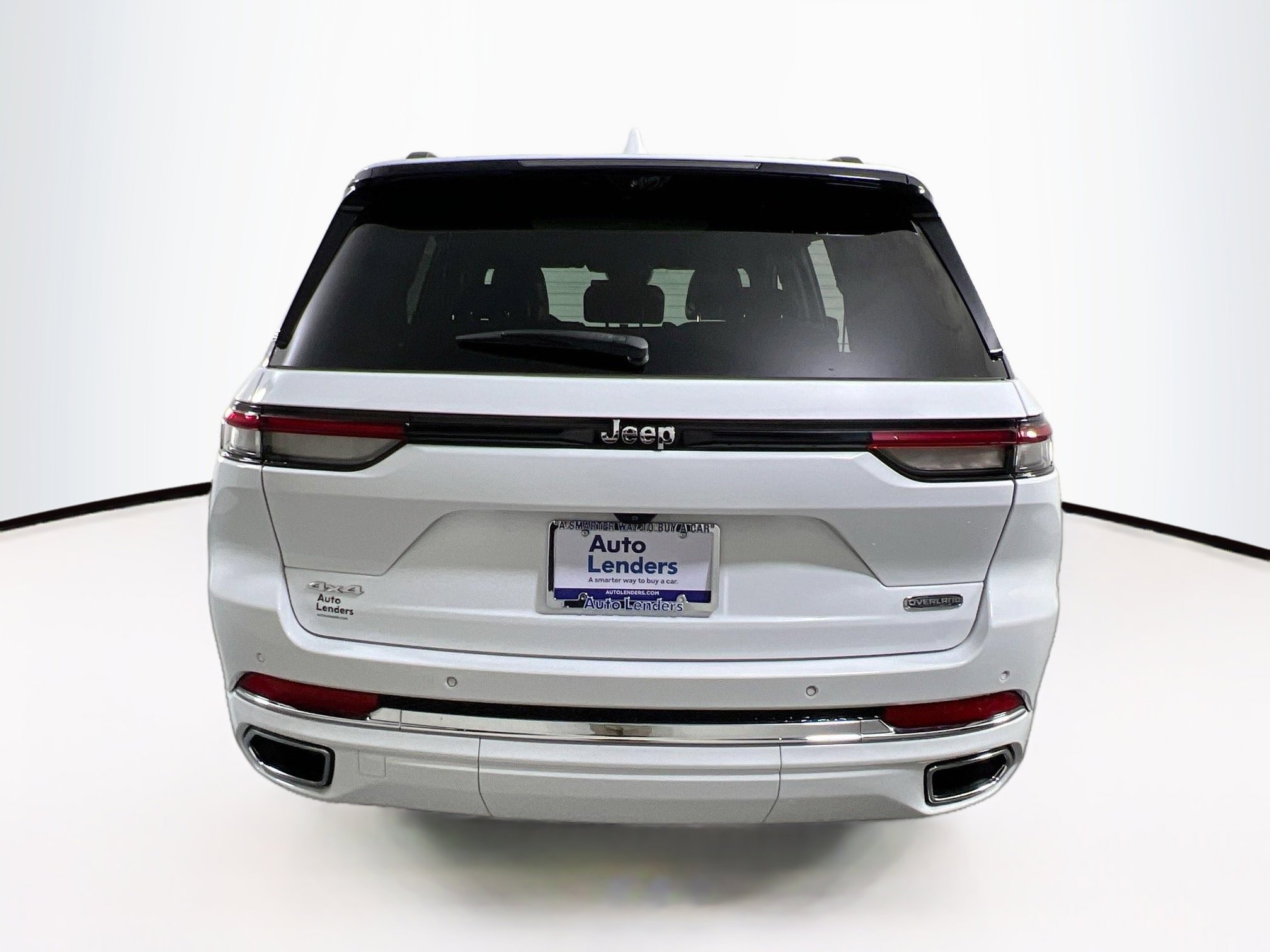 Used 2022 Jeep Grand Cherokee Overland w/ Luxury Tech Group IV AWD/4WD image 6