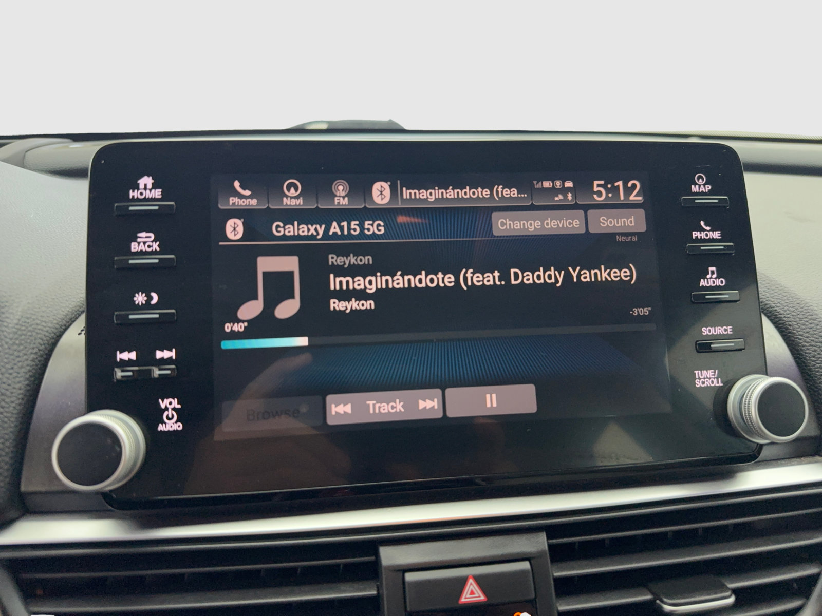 Used 2018 Honda Accord Touring image 15
