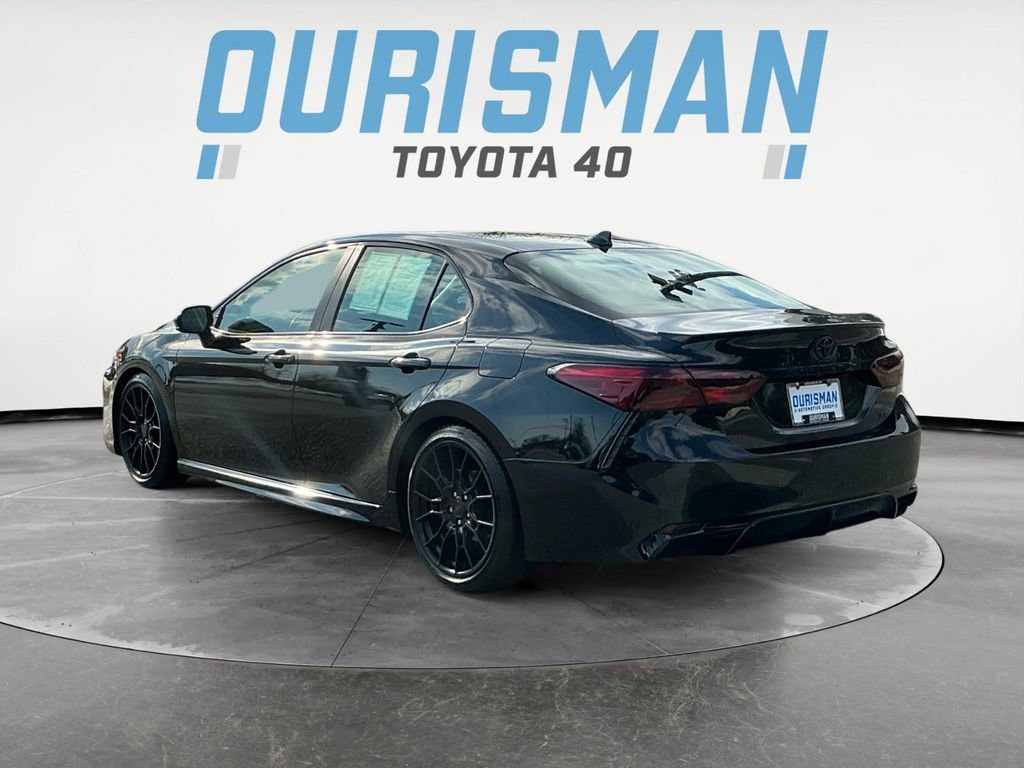 Used 2019 Toyota Camry SE image 5