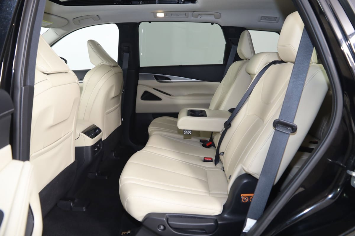 Used 2023 INFINITI QX60 Luxe w/ Cargo Package AWD/4WD image 48