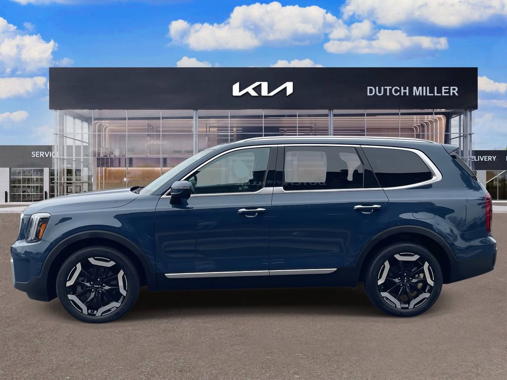 Certified 2023 Kia Telluride S image 4