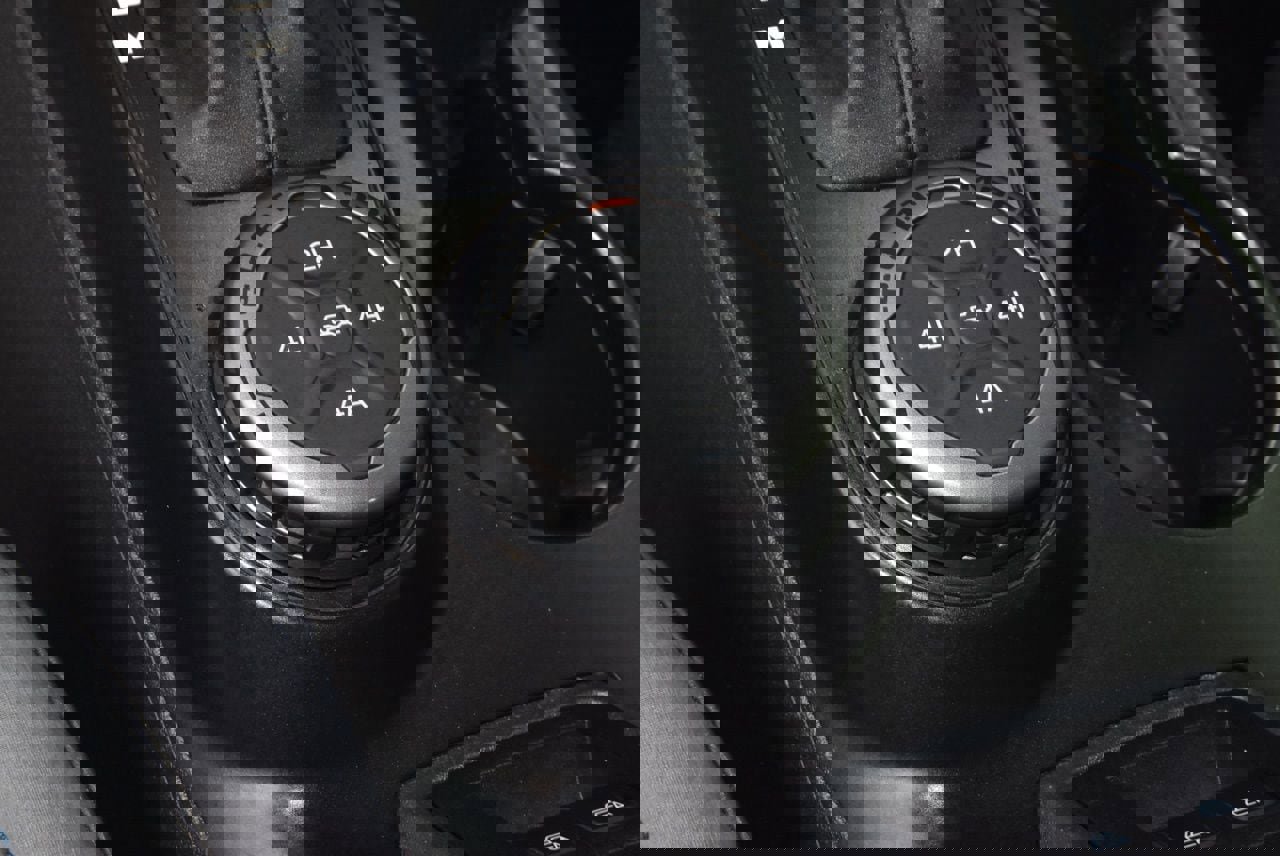 Certified 2021 Ford Bronco Black Diamond w/ Sasquatch Package image 35