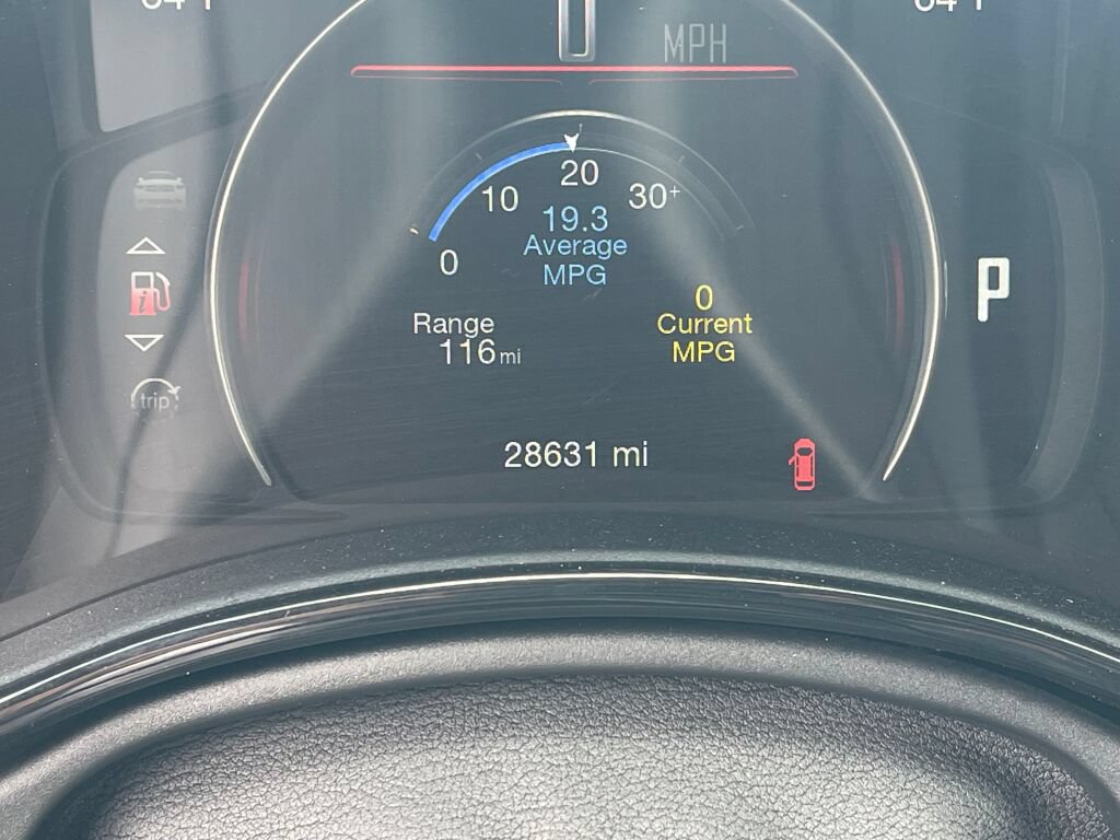 Used 2025 Dodge Durango GT AWD/4WD image 3