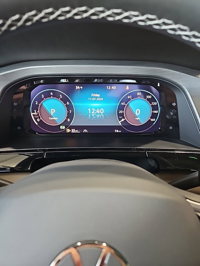 New 2026 Volkswagen Atlas Cross Sport SE image 34