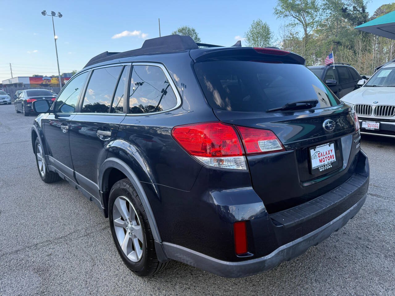 Used 2014 Subaru Outback 2.5i Limited AWD/4WD image 3