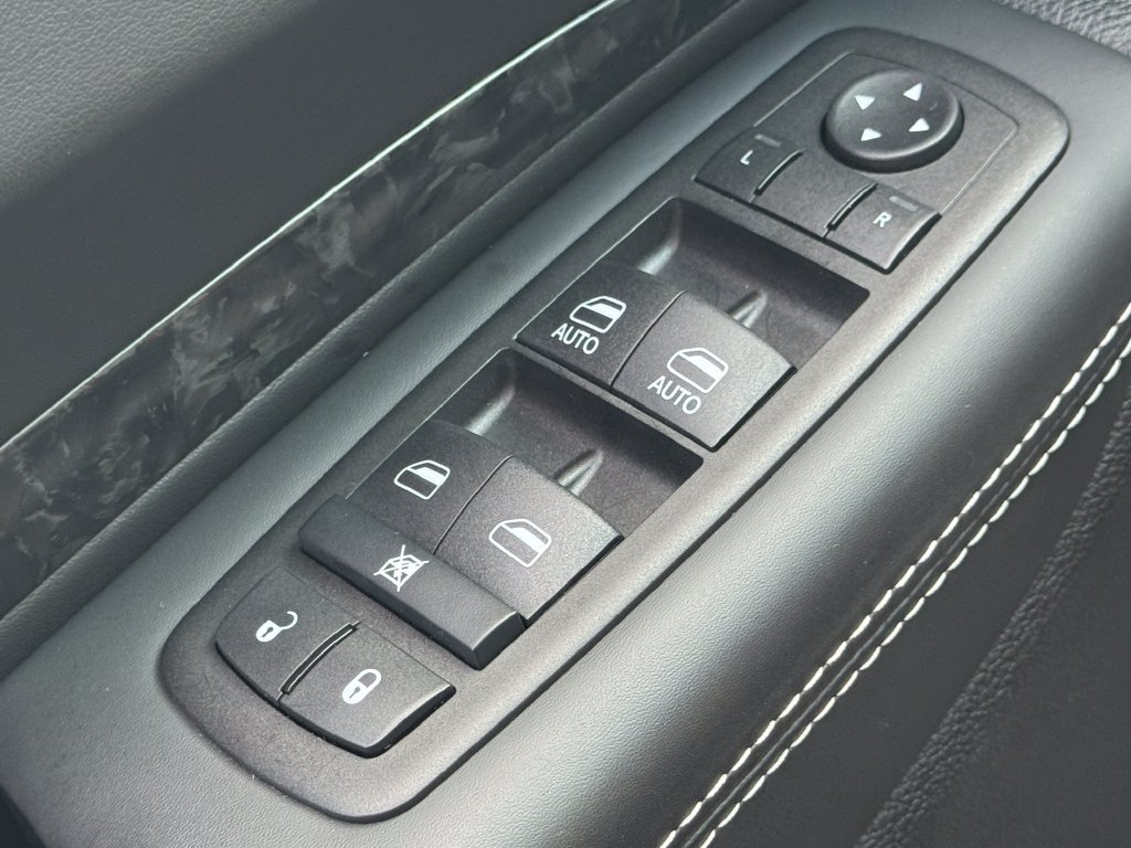Used 2024 Dodge Durango SRT AWD/4WD image 35