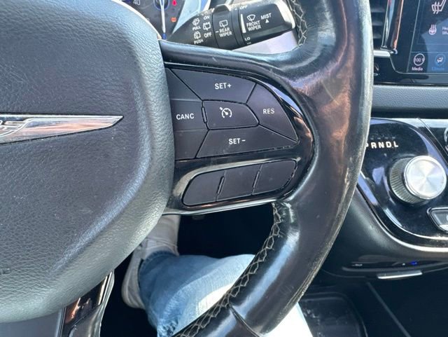 Used 2020 Chrysler Pacifica Touring-L Plus w/ S Appearance Package FWD image 22