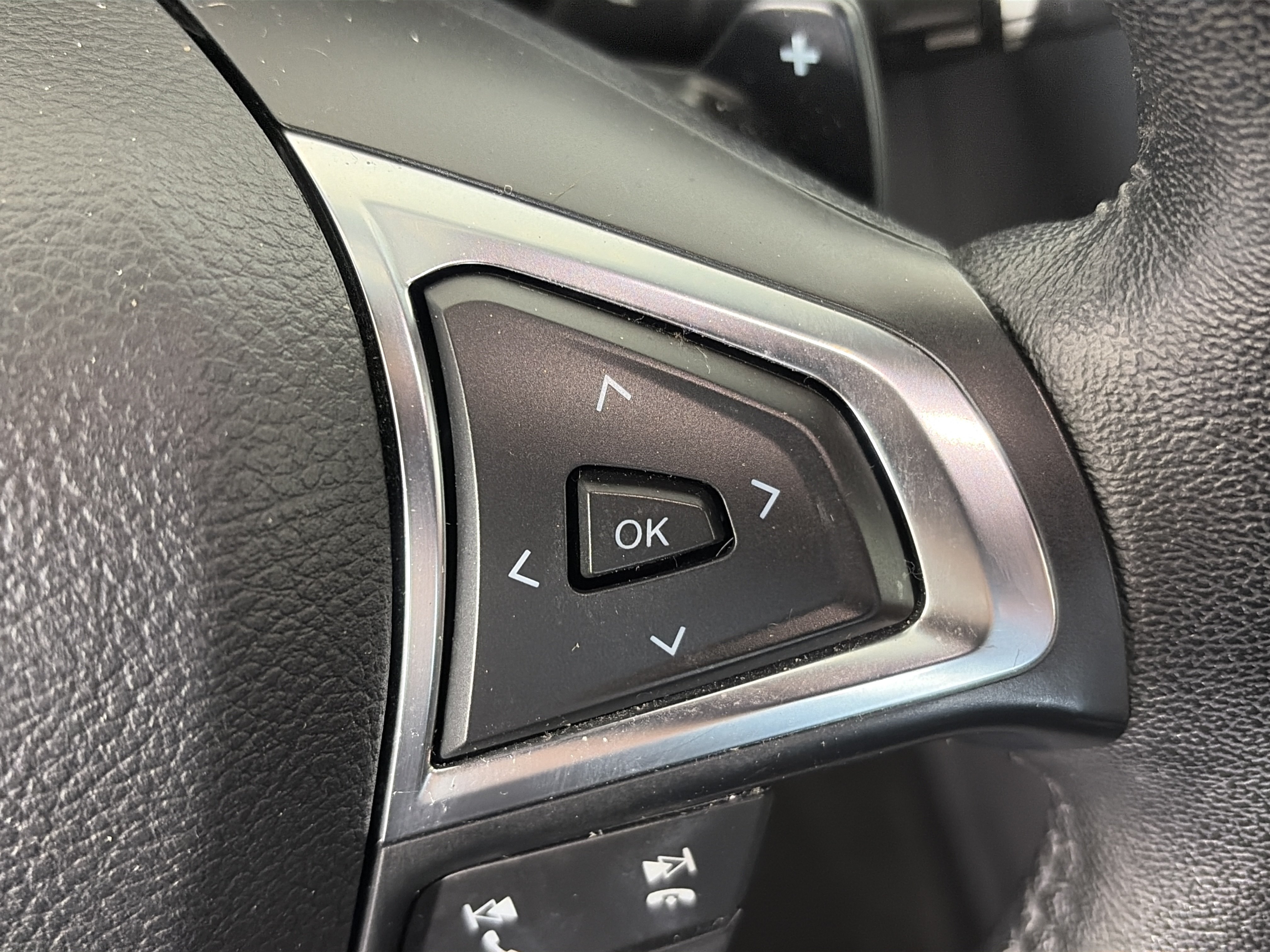Used 2019 Ford Fusion Titanium FWD image 34