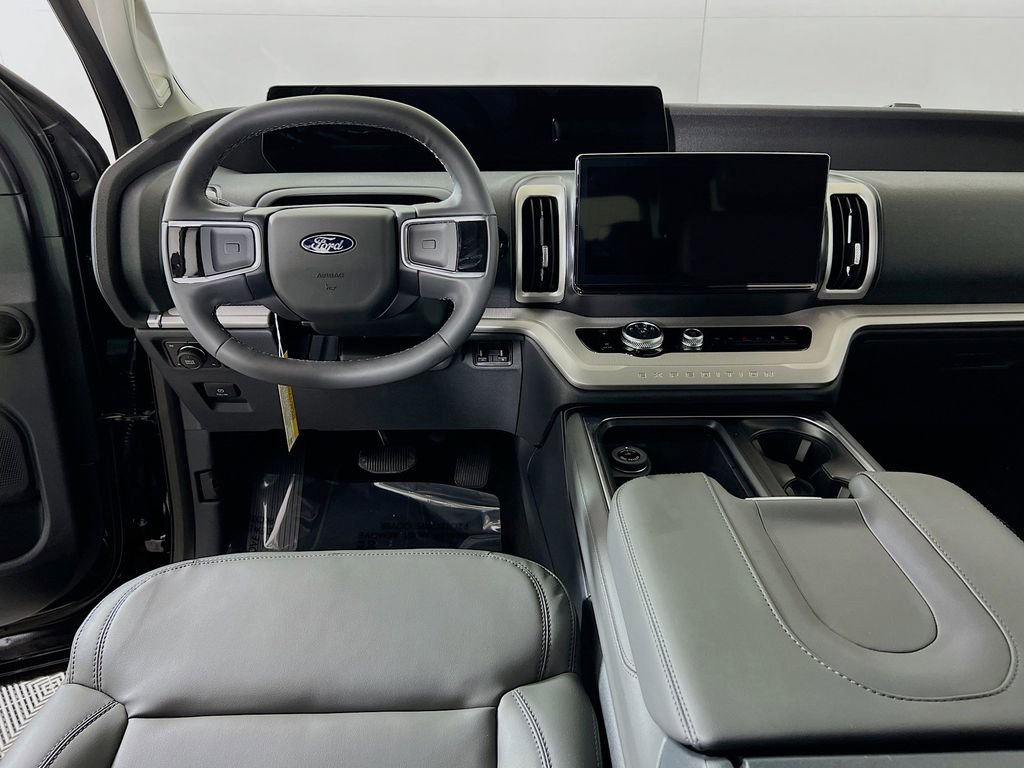 New 2026 Ford Expedition Active image 26