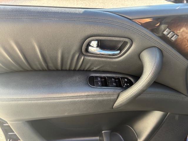 Used 2012 INFINITI QX56 4WD w/ Deluxe Touring Pkg image 12