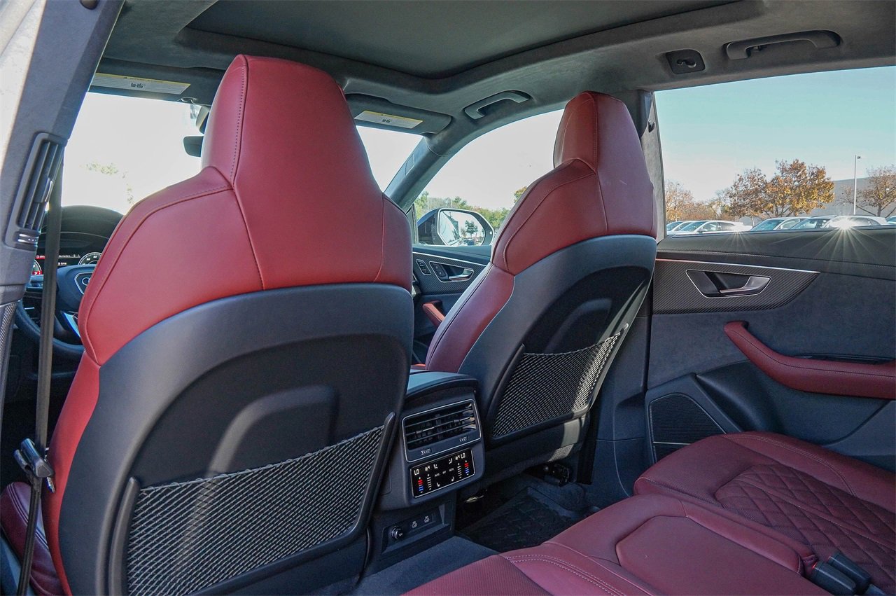 Used 2024 Audi SQ8 Prestige image 38