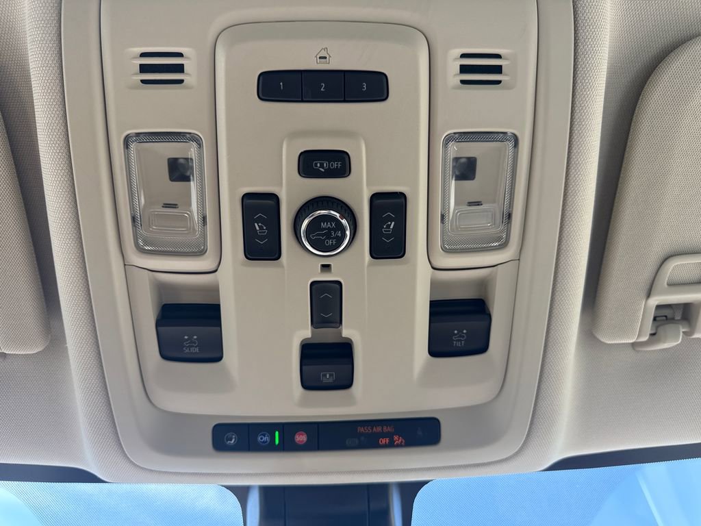 Used 2021 GMC Yukon XL Denali AWD/4WD image 32