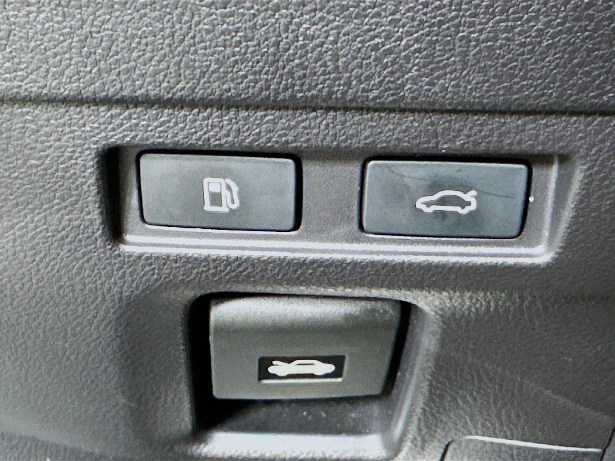 Used 2023 Lexus ES 350 F Sport w/ Accessory Package (Z2) image 17