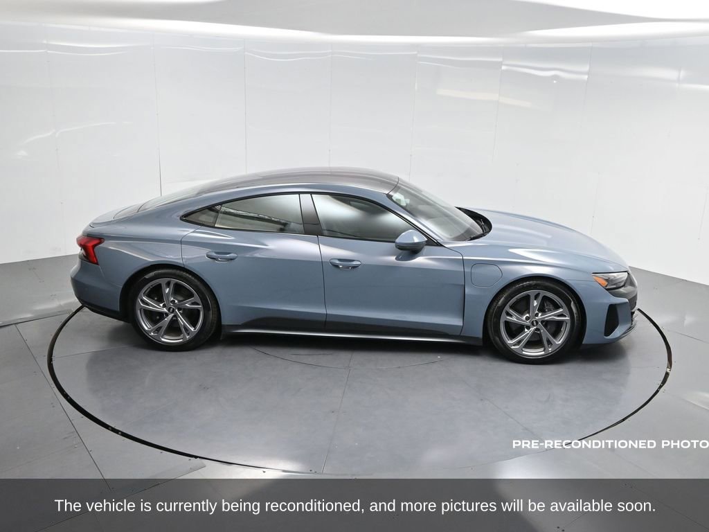 Used 2022 Audi e-tron GT Premium Plus image 53