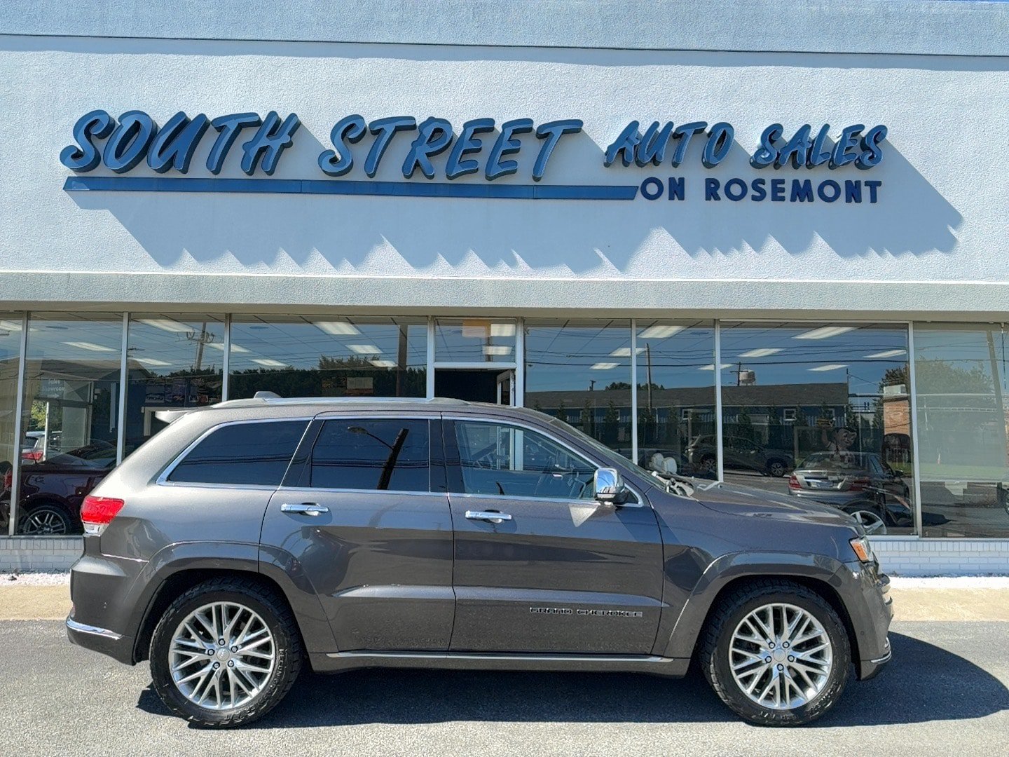 Used 2018 Jeep Grand Cherokee Summit