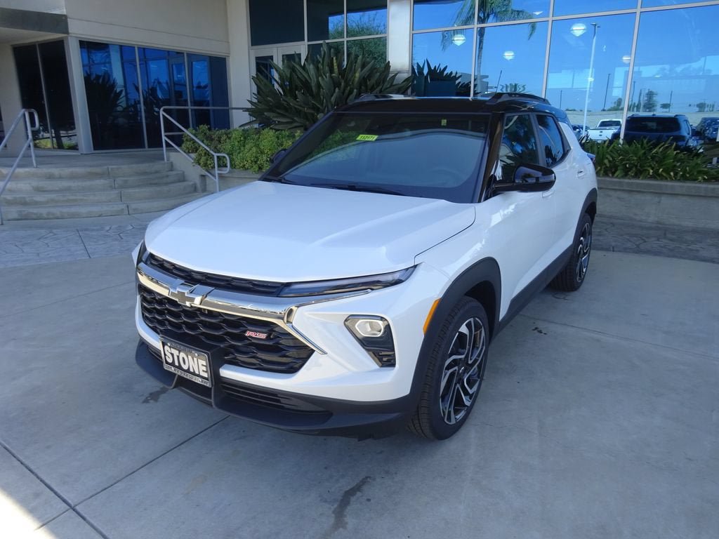 New 2026 Chevrolet TrailBlazer RS w/ Convenience Package FWD image 3
