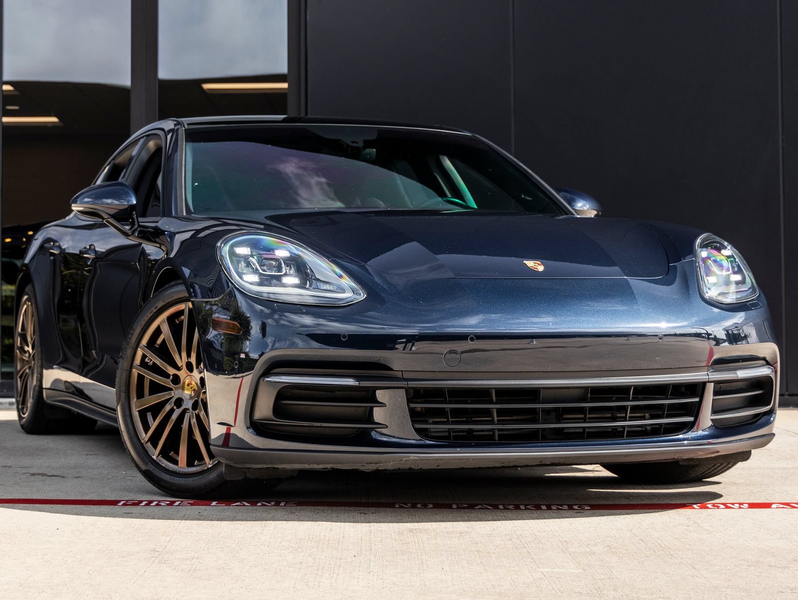 Certified 2018 Porsche Panamera 4 AWD/4WD image 6