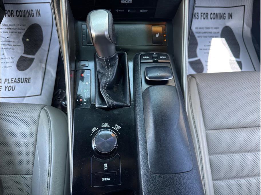 Used 2014 Lexus IS 350 w/ F Sport Package RWD image 21