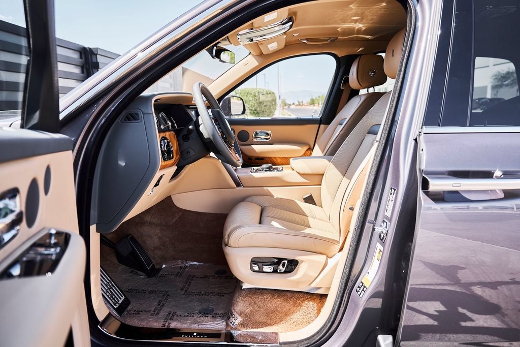 Used 2020 Rolls-Royce Cullinan AWD/4WD image 26