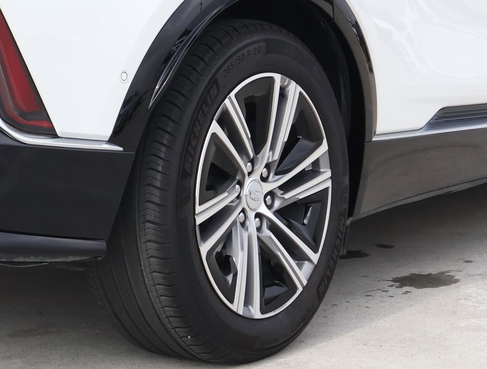 Certified 2024 Cadillac Lyriq Luxury image 11