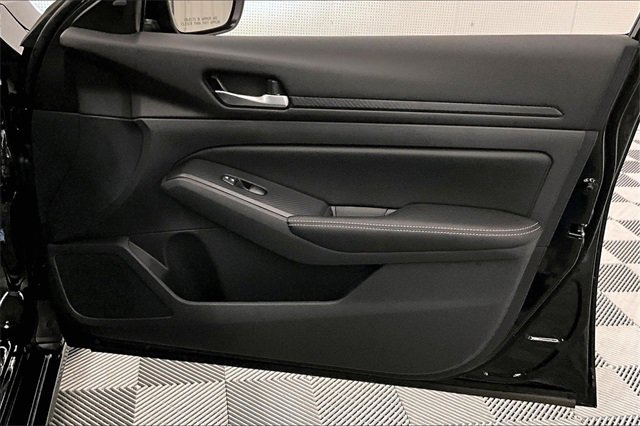 New 2025 Nissan Altima 2.5 SV image 33