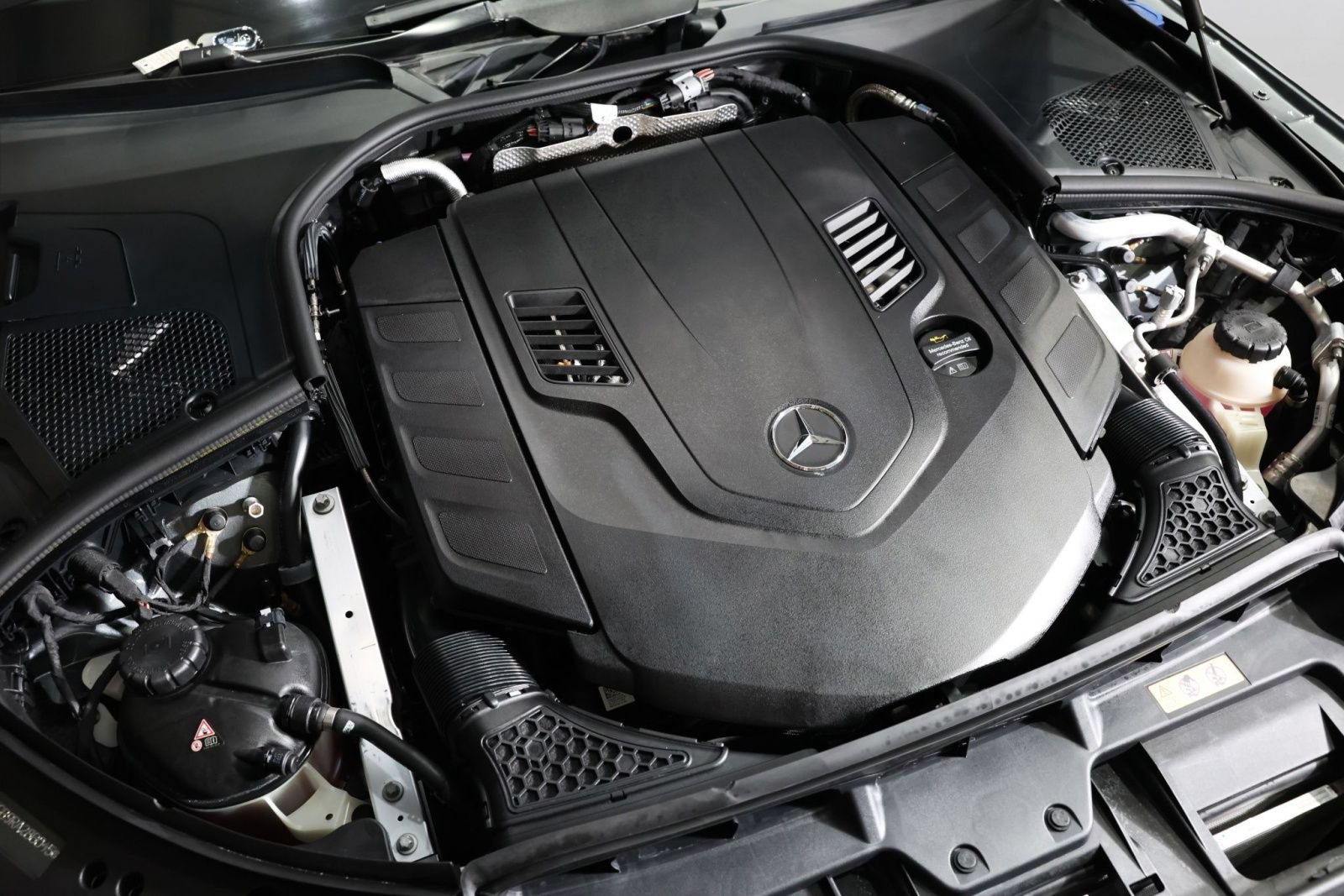 Used 2024 Mercedes-Benz Maybach S 580 4MATIC image 46