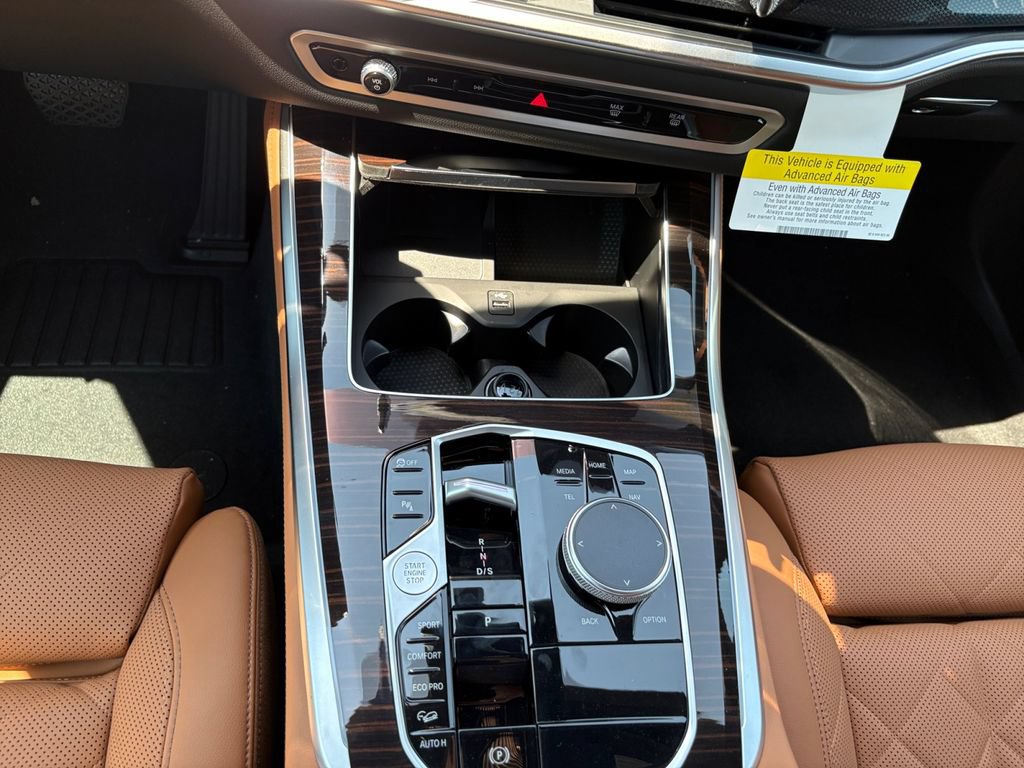 New 2026 BMW X5 xDrive40i w/ Climate Comfort Package AWD/4WD image 11