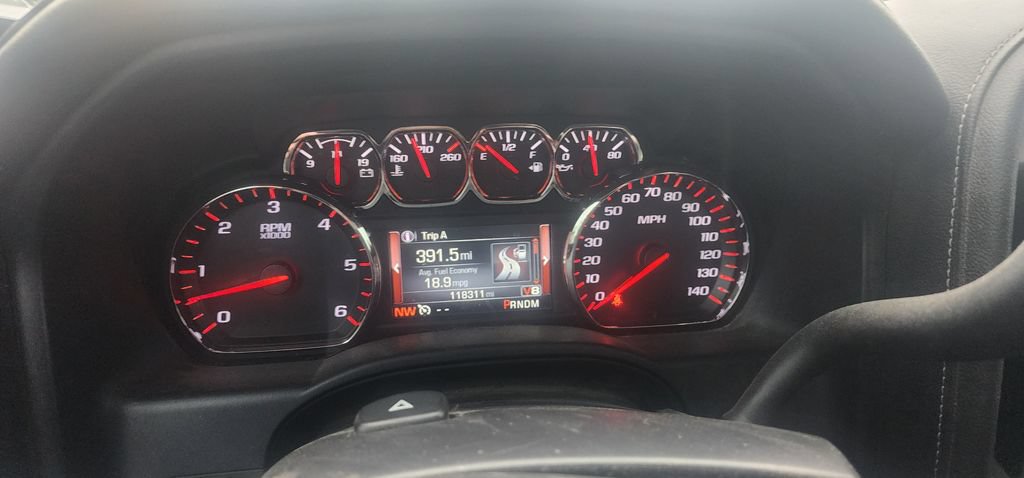 Used 2015 GMC Sierra 1500 SLE w/ SLE Value Package AWD/4WD image 5
