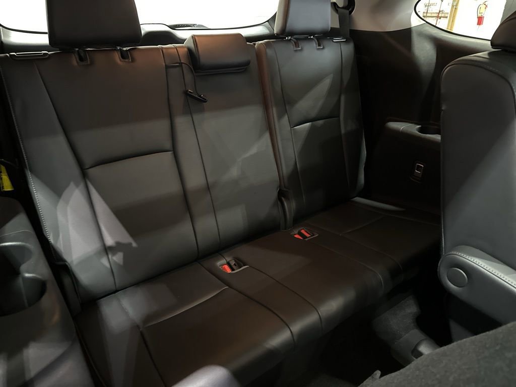 Certified 2020 Toyota Highlander Platinum AWD/4WD image 23