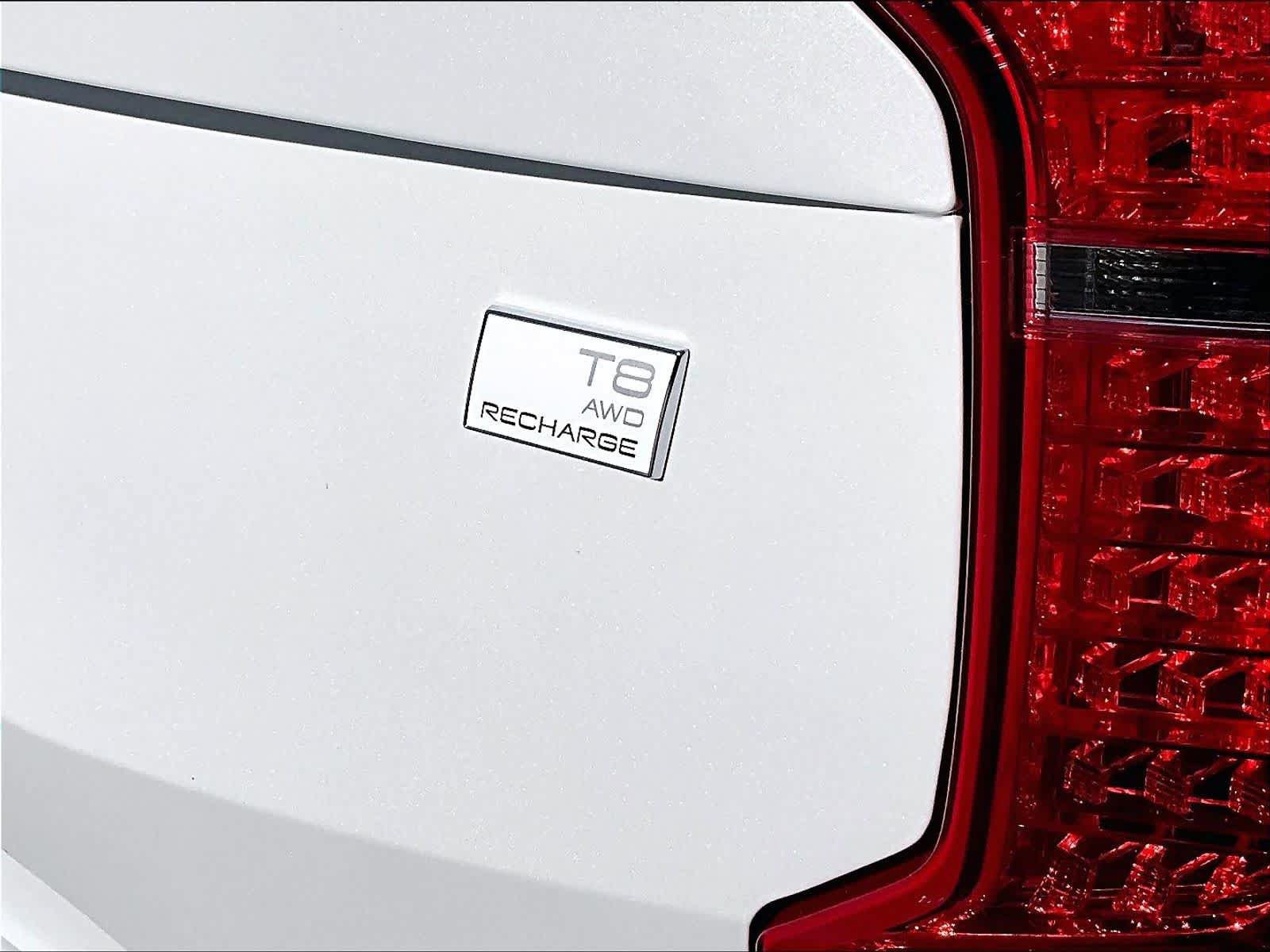 Used 2023 Volvo XC90 T8 Plus w/ Protection Package AWD/4WD image 10