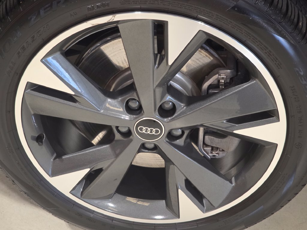 Used 2024 Audi Q4 e-tron Prestige w/ Black Optic Package AWD/4WD image 7