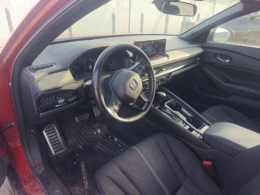 Used 2024 Honda Accord Sport image 7
