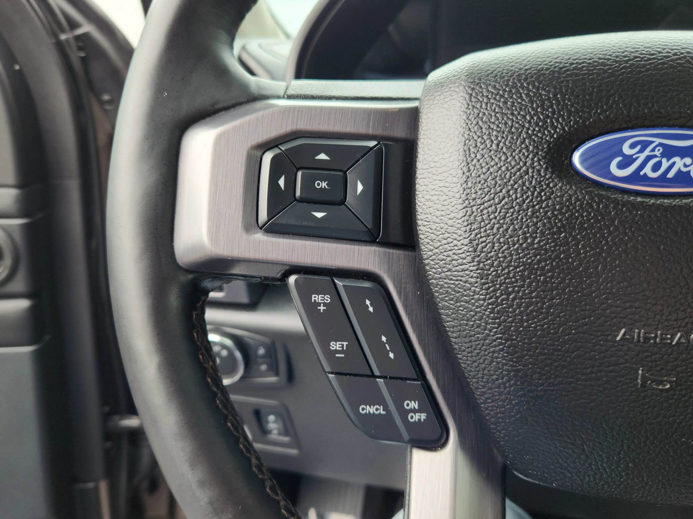 Used 2018 Ford Expedition Max Platinum AWD/4WD image 15