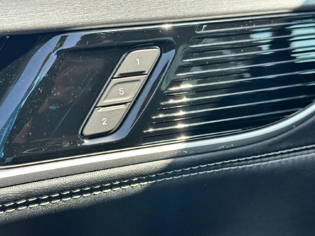 New 2026 Jeep Grand Wagoneer Limited w/ Premium Group II AWD/4WD image 11