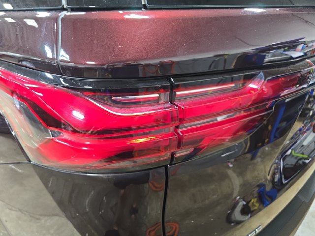 Used 2023 Chevrolet Traverse LT w/ LPO, Floor Liner Package FWD image 36