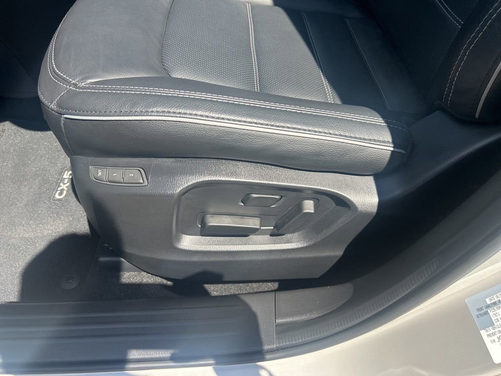 Used 2025 MAZDA CX-5 AWD 2.5 S w/ Preferred Package image 10