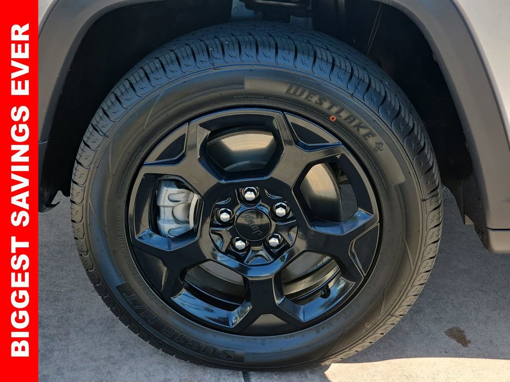 Used 2023 Jeep Compass Trailhawk image 35