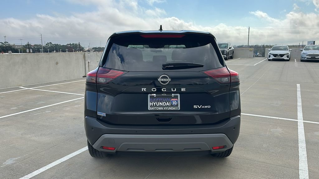 Used 2023 Nissan Rogue SV image 11