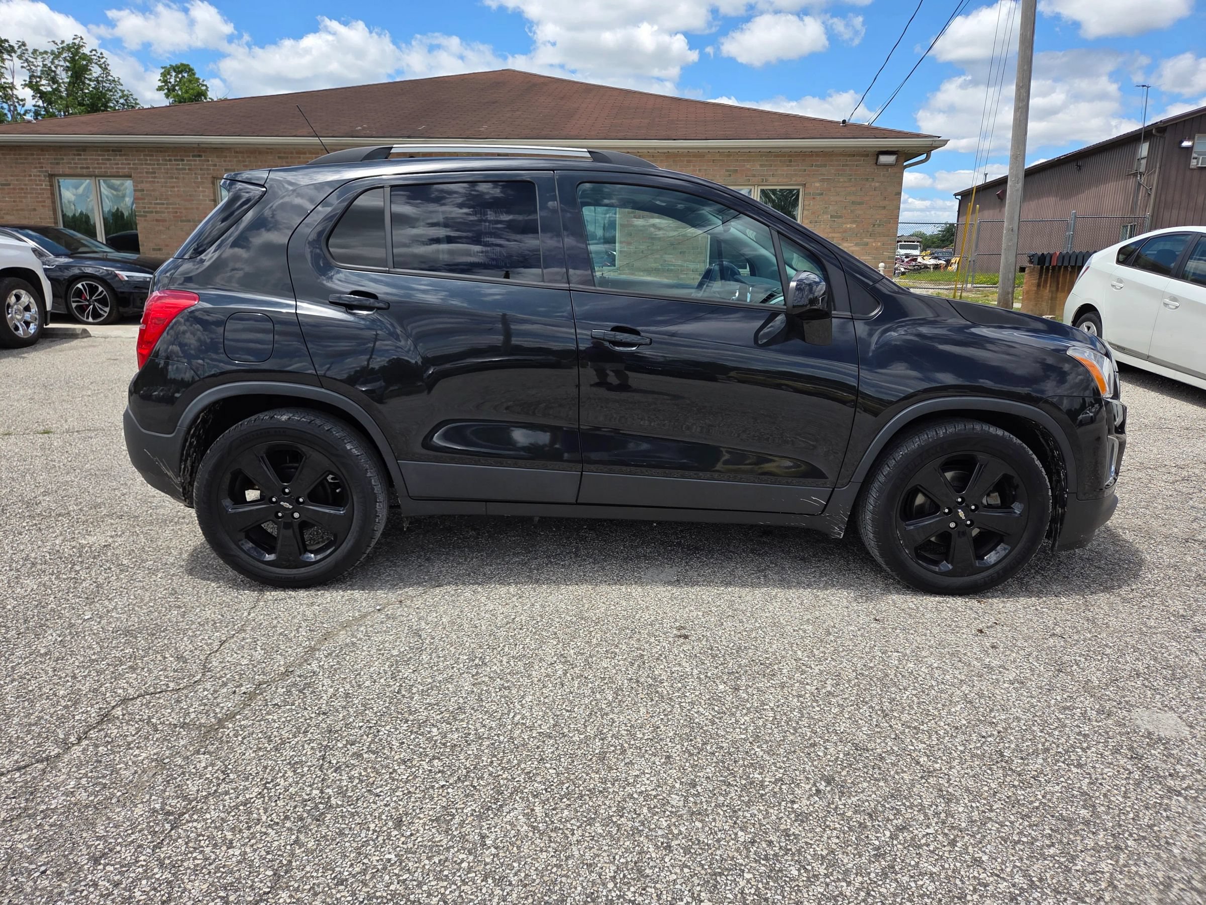 Used 2016 Chevrolet Trax LTZ w/ Midnight Edition FWD image 4