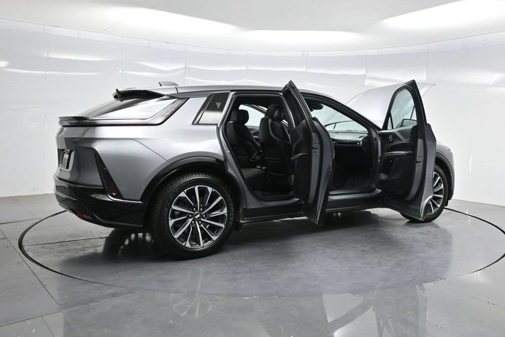 Used 2024 Cadillac Lyriq Sport RWD image 4