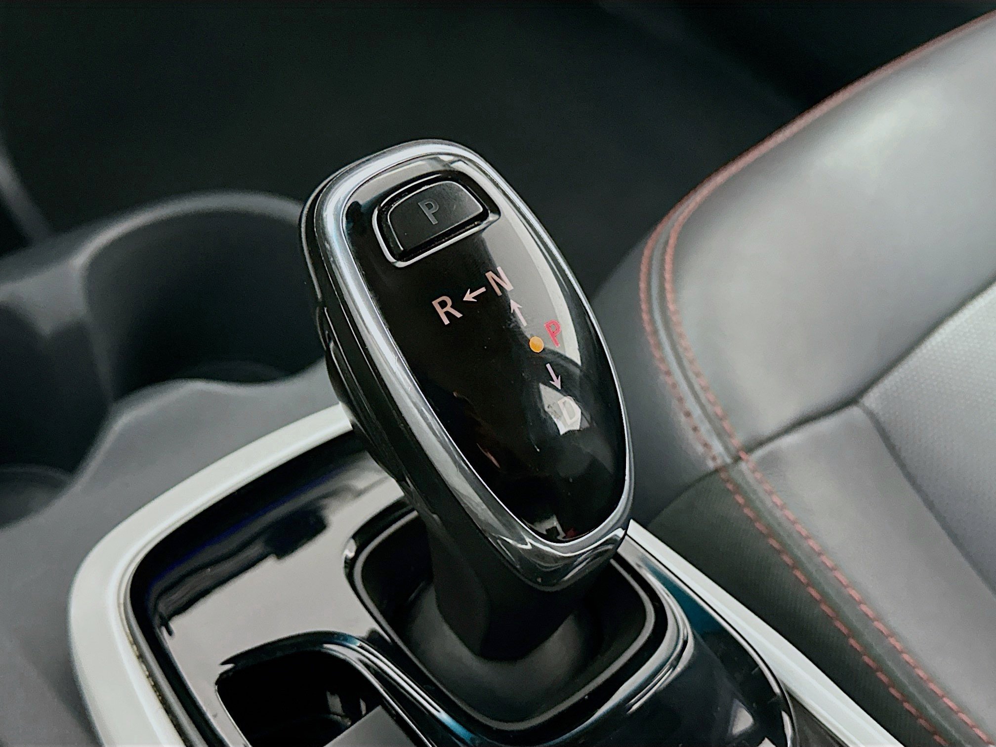 Used 2017 Chevrolet Bolt Premier w/ Driver Confidence II Package image 23