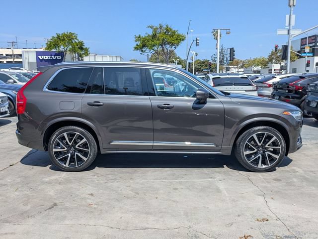 Certified 2024 Volvo XC90 B6 Ultimate w/ Lounge Package AWD/4WD image 2