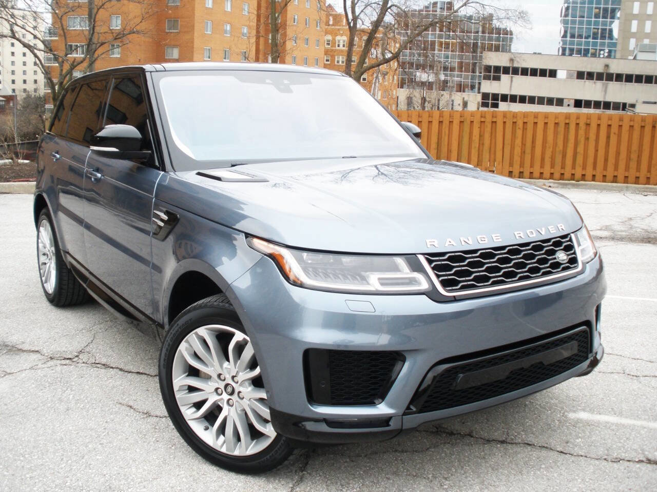 Used 2020 Land Rover Range Rover Sport HSE AWD/4WD image 2